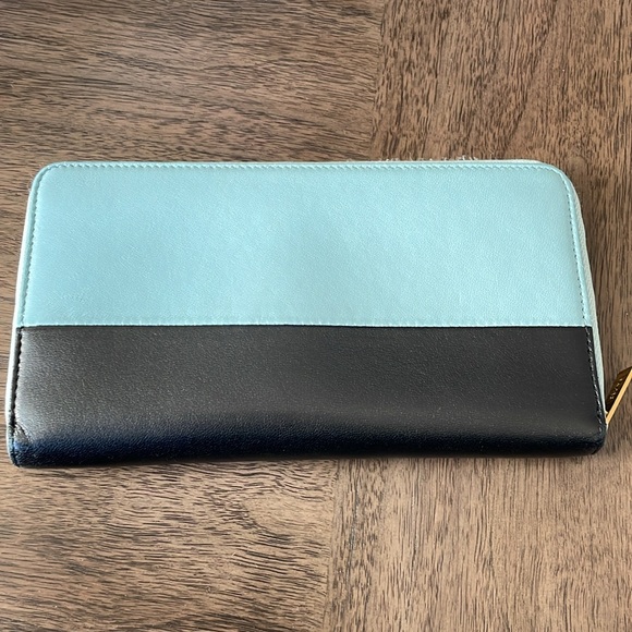 Celine Leather Zippy Wallet with box and dustbag - Picture 9 of 16